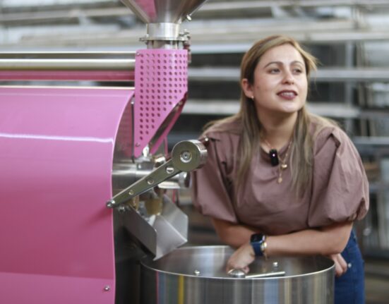 Anggela Sara, CEO DE IMSA y organizadora del Girlsplaining Coffee.