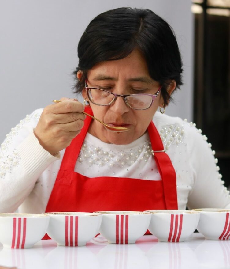 Lourdes Córdova, referente de la catación en el Perú.